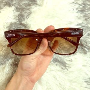 Kenneth Cole Sunglasses 😎